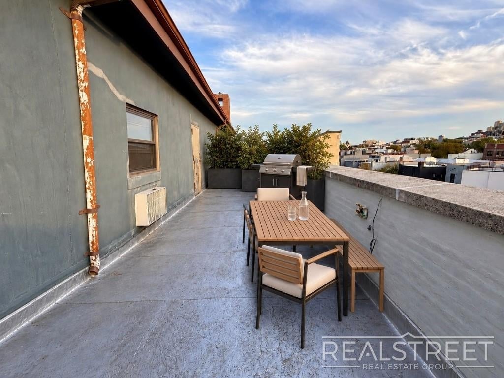 93 Underhill Avenue - Photo 13