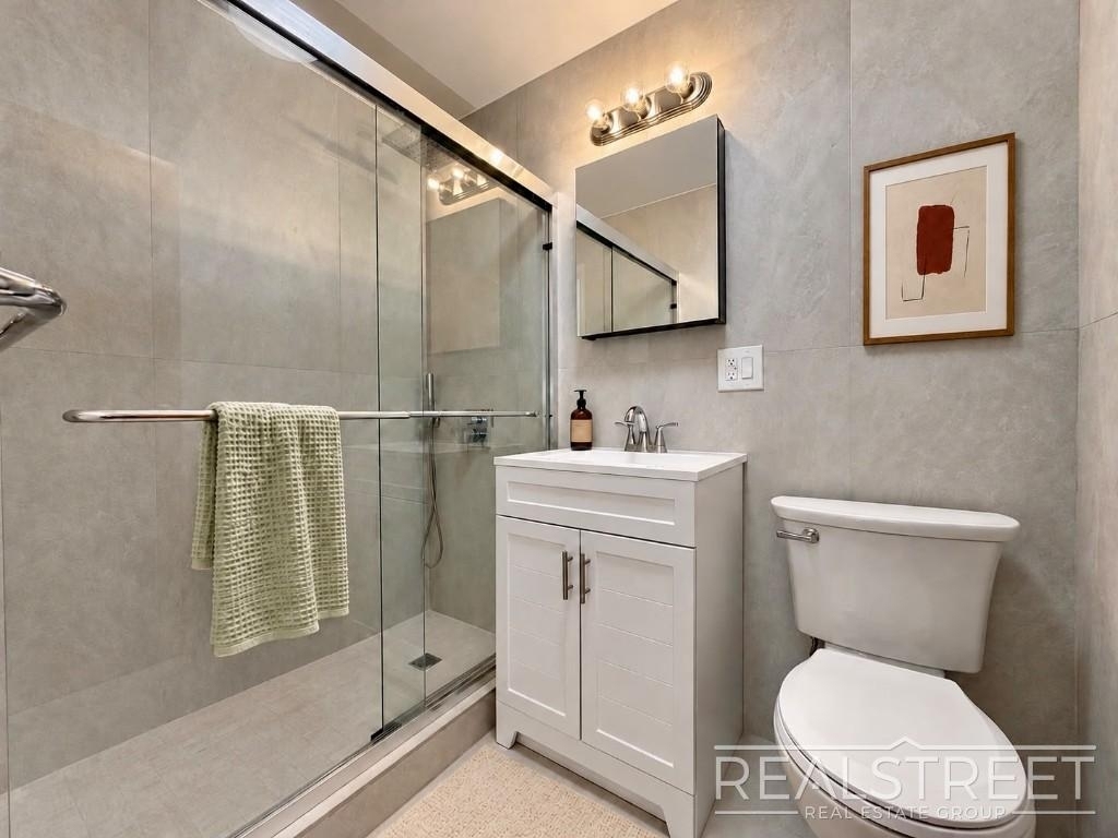 93 Underhill Avenue - Photo 11