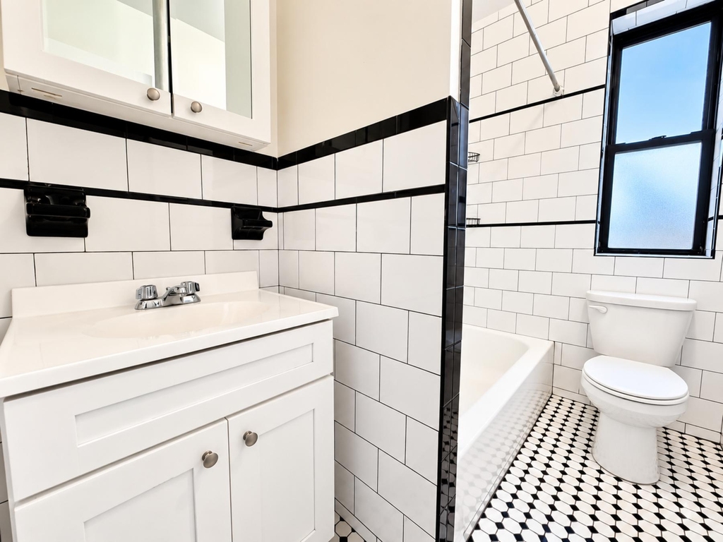 114-116 West 238th Street - Photo 5
