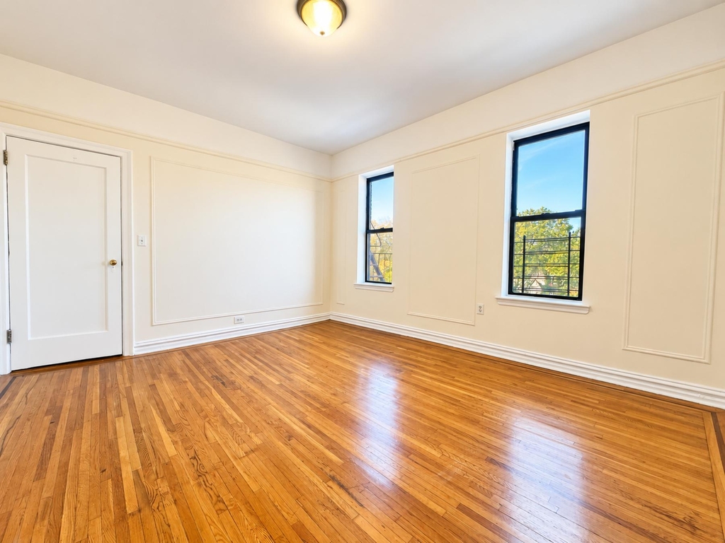 114-116 West 238th Street - Photo 4
