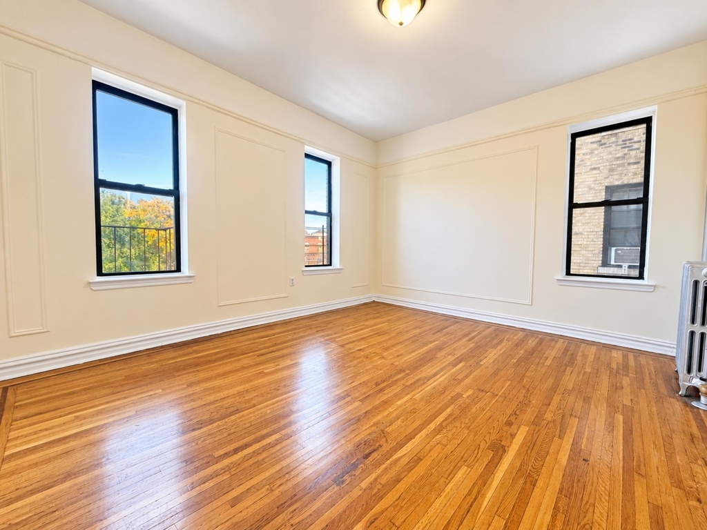 114-116 West 238th Street - Photo 3