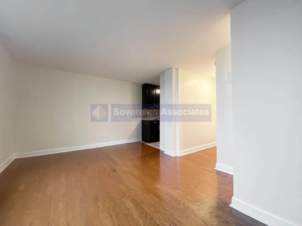 3333 Broadway - Photo 4