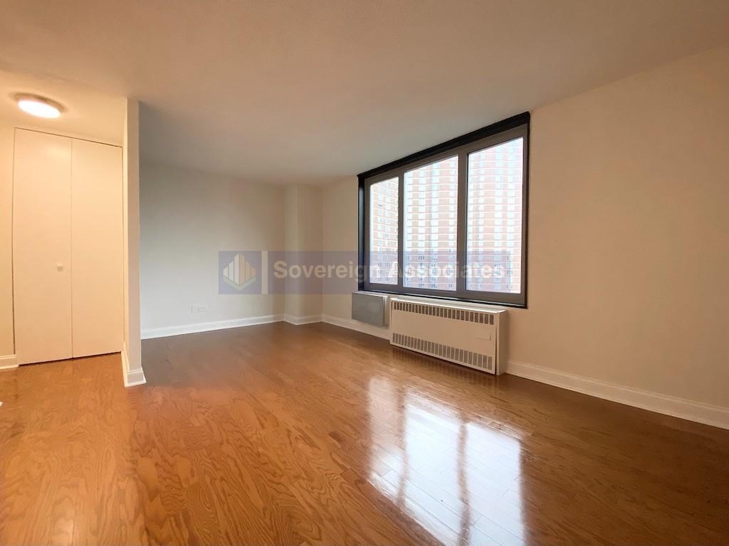 3333 Broadway - Photo 0
