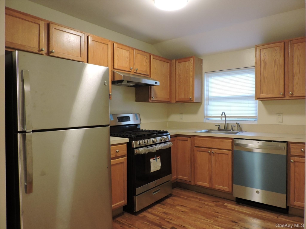 21942 141st Avenue - Photo 4