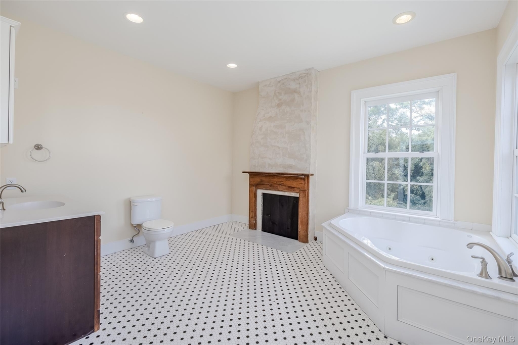 246 Shore Road - Photo 18