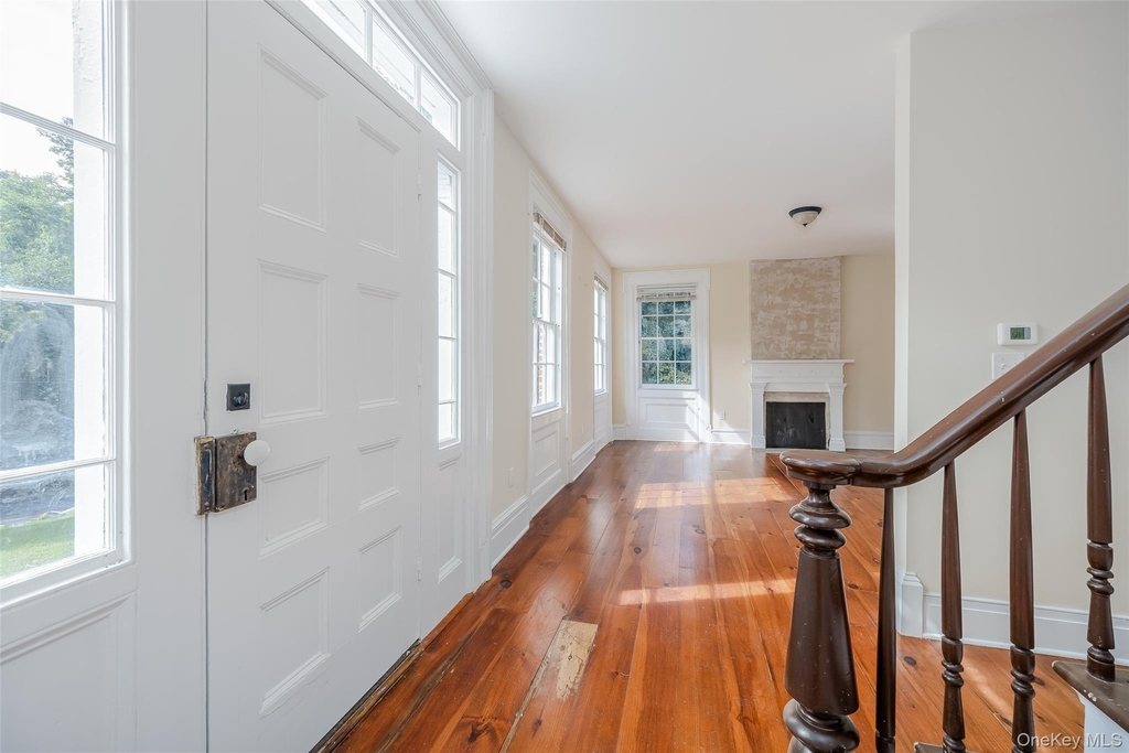 246 Shore Road - Photo 3