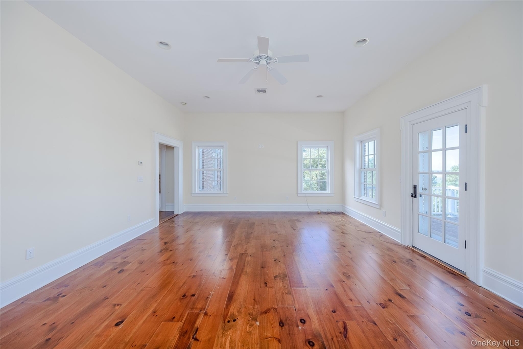 246 Shore Road - Photo 22