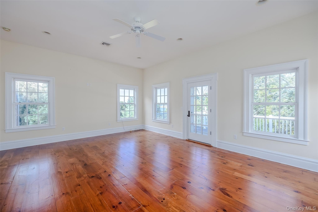 246 Shore Road - Photo 21