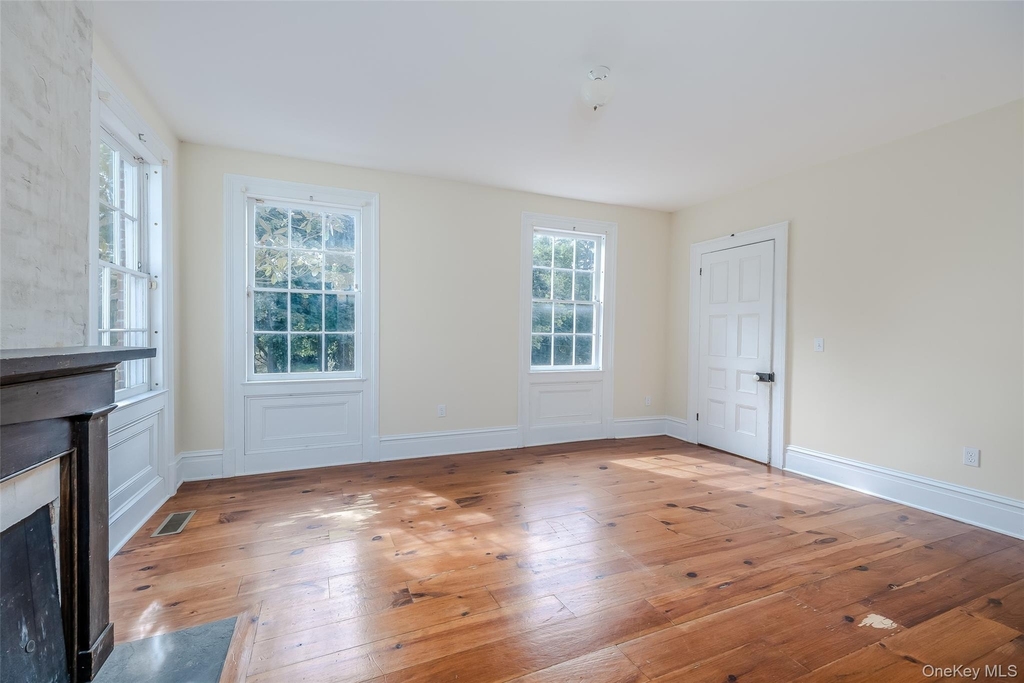 246 Shore Road - Photo 14