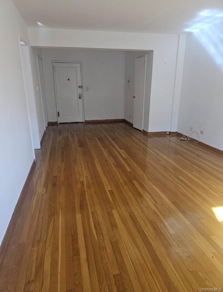 102-17 64 Road - Photo 2