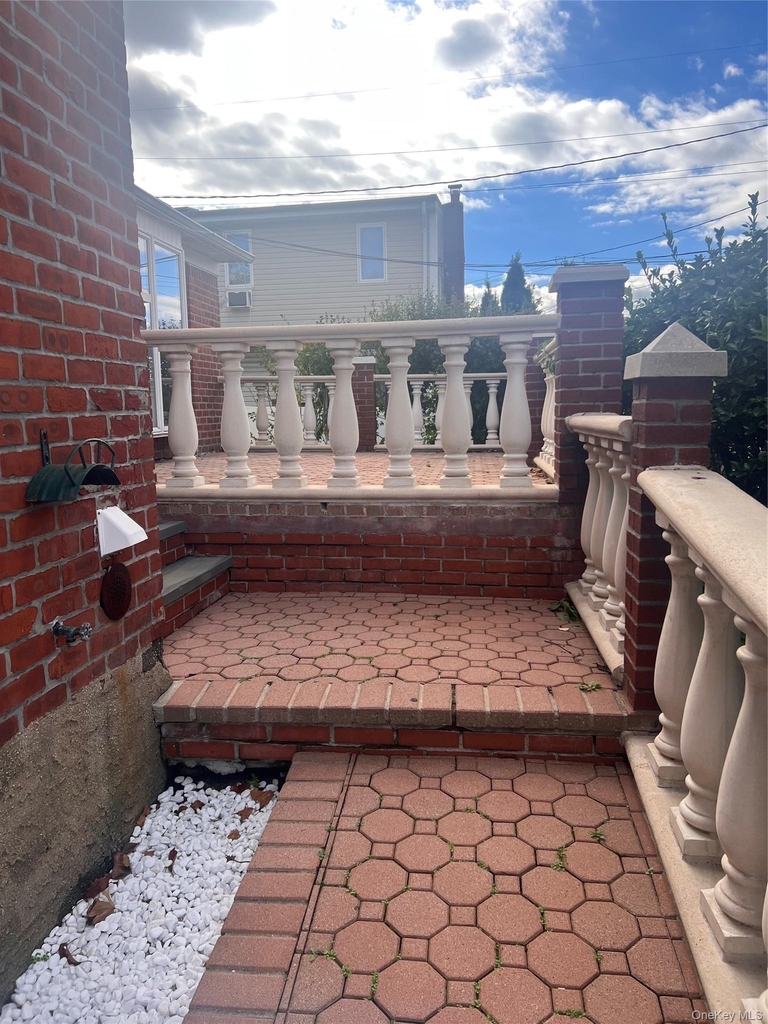 3 Tudor Road - Photo 1