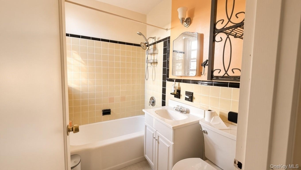 8 Wainwright Avenue - Photo 4