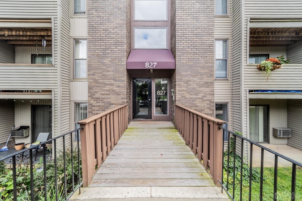 827-d Main Street - Photo 0