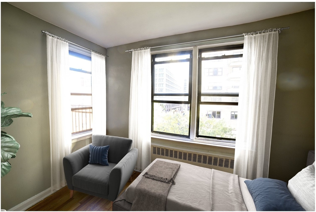 54 E 8th Street - Photo 4