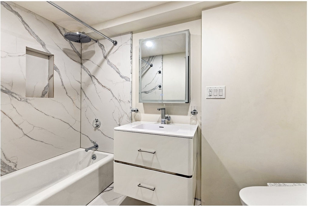 641 Leonard Street - Photo 2