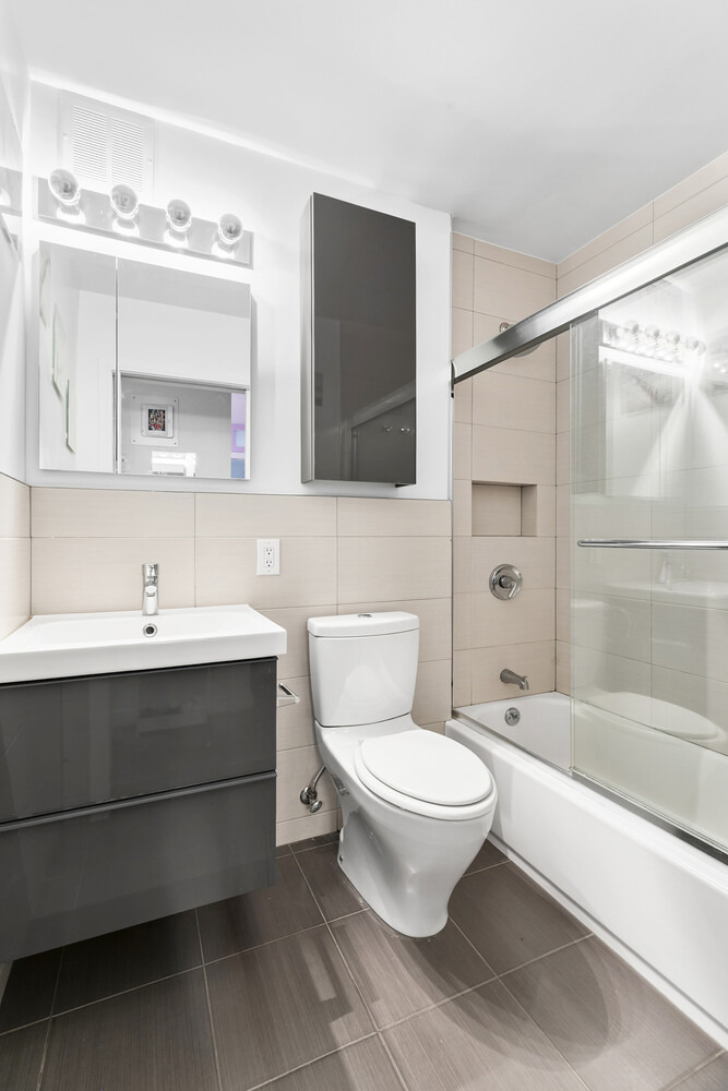 7 E 14th Street - Photo 4