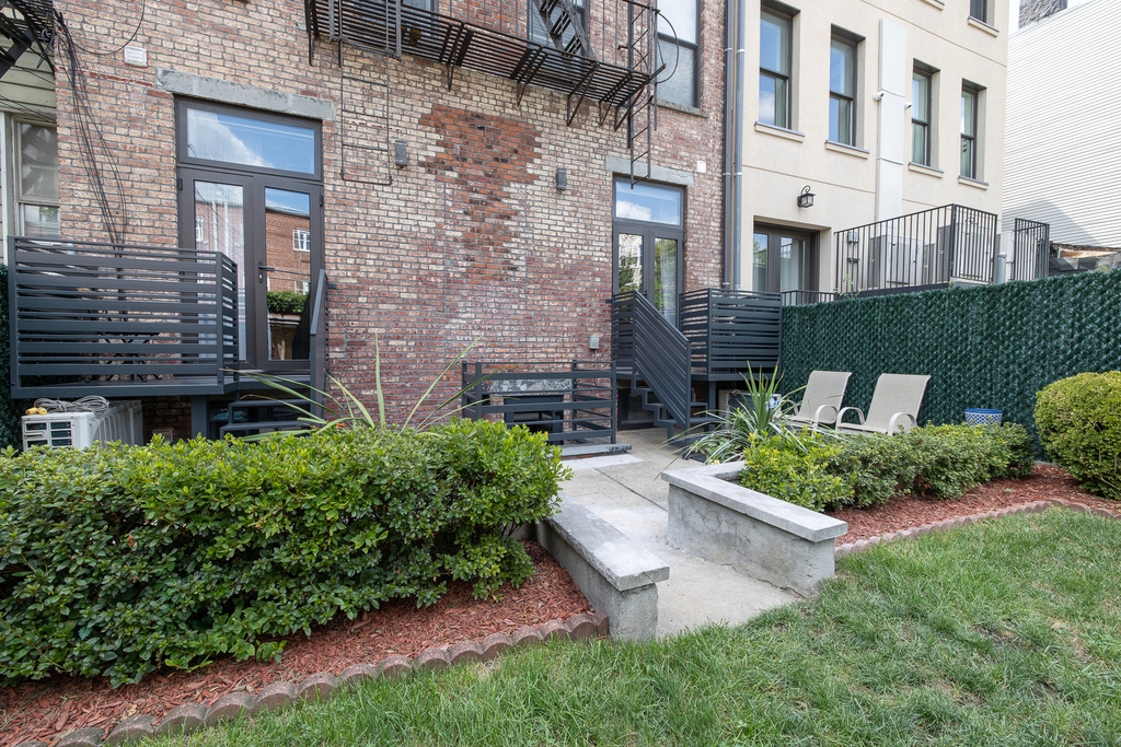 106 Eckford Street - Photo 7