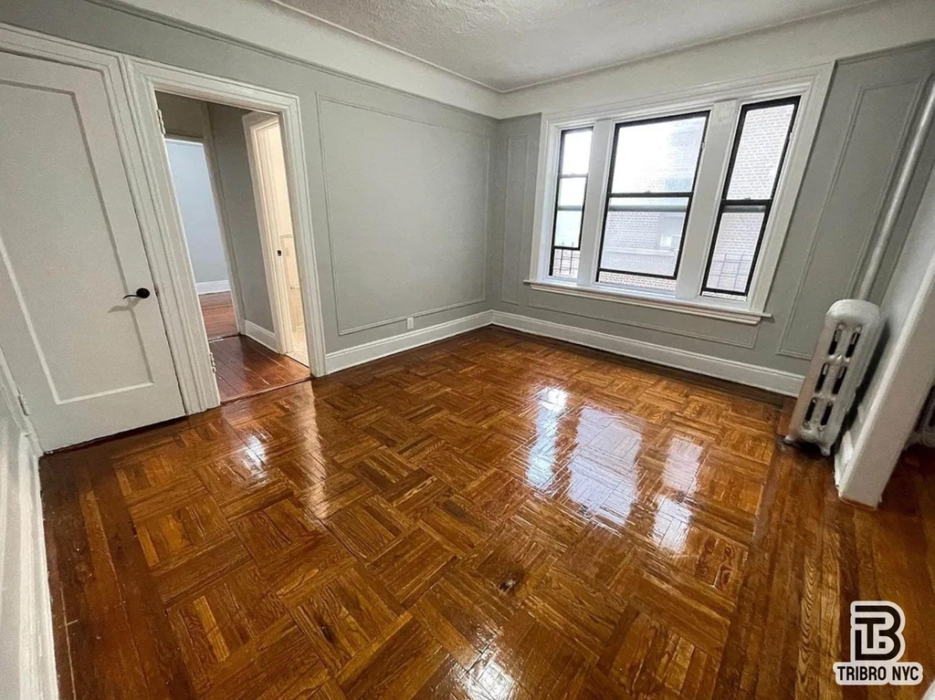 78-14 Woodside Avenue - Photo 3
