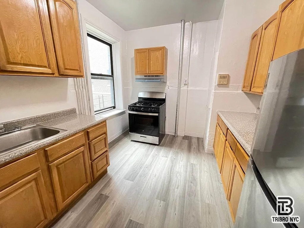 78-14 Woodside Avenue - Photo 4