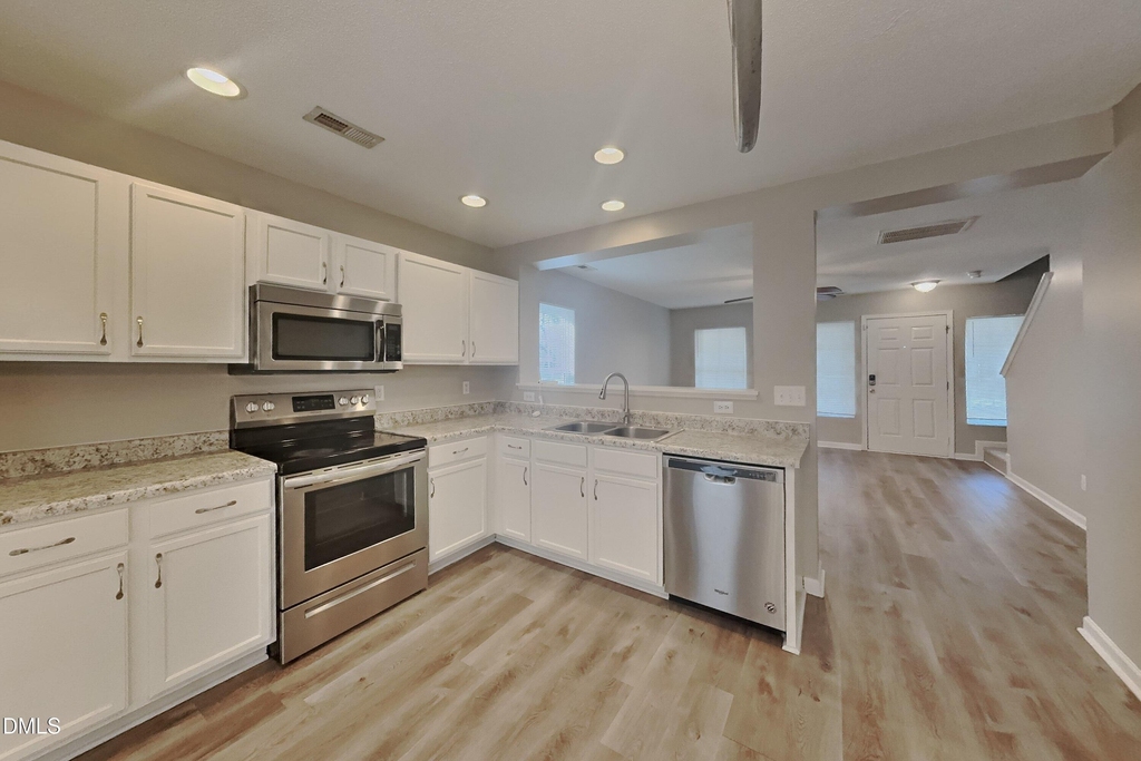 1205 Rutledge Landing Drive - Photo 4