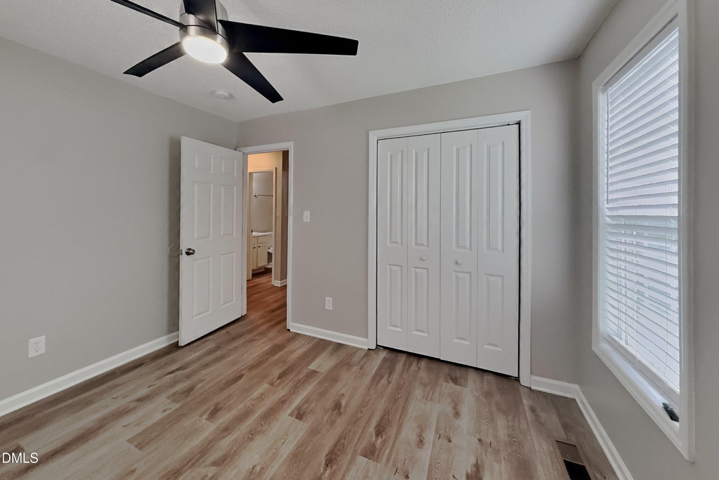1031 Laurel Leaf Road - Photo 9