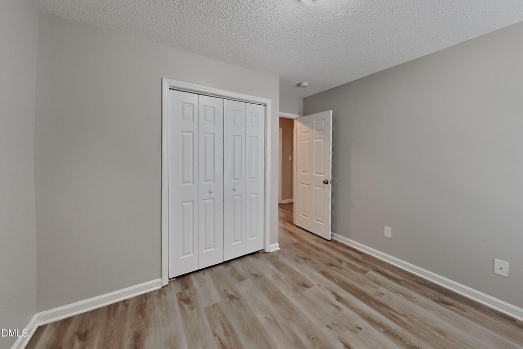 1031 Laurel Leaf Road - Photo 11