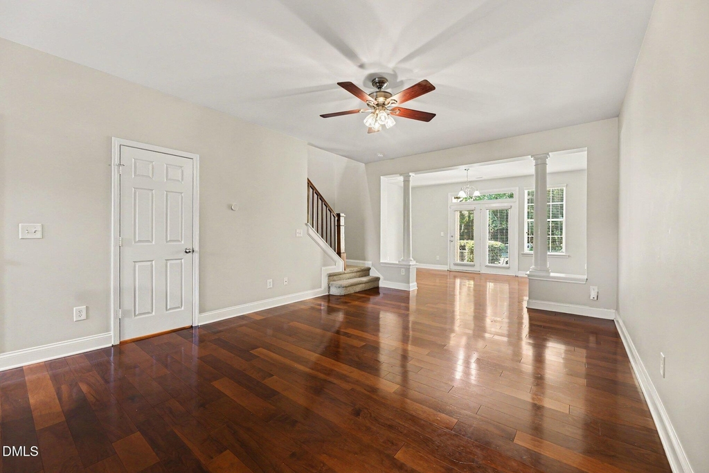 160 Point Comfort Lane - Photo 4