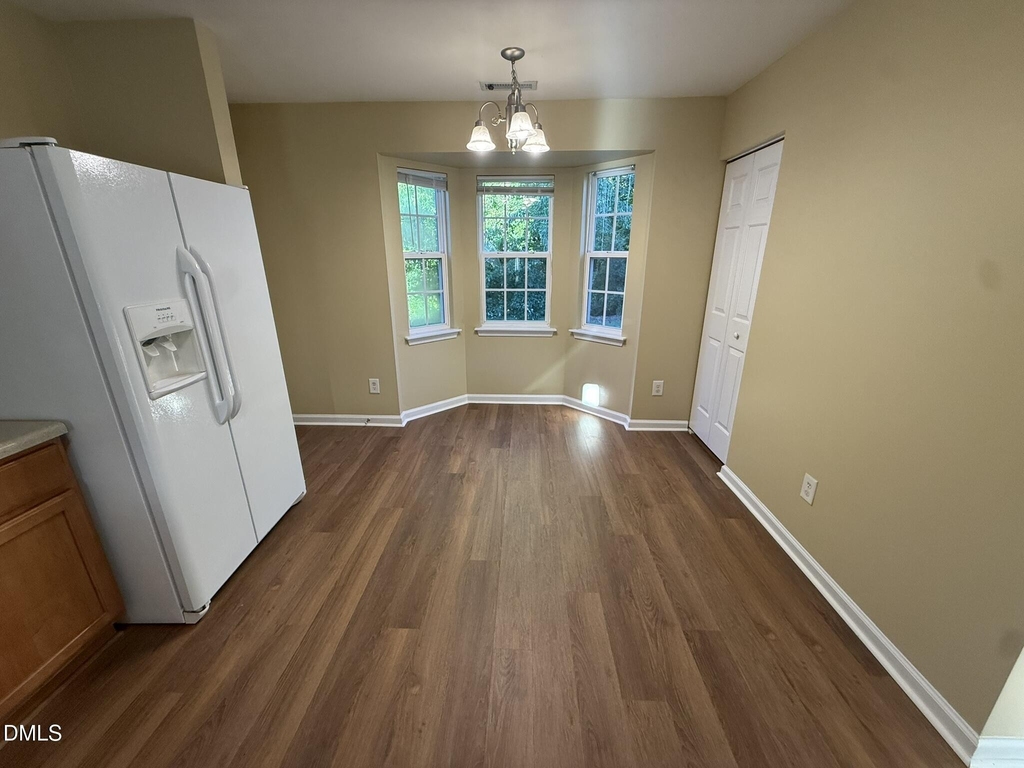 1517 Essexwood Drive - Photo 14