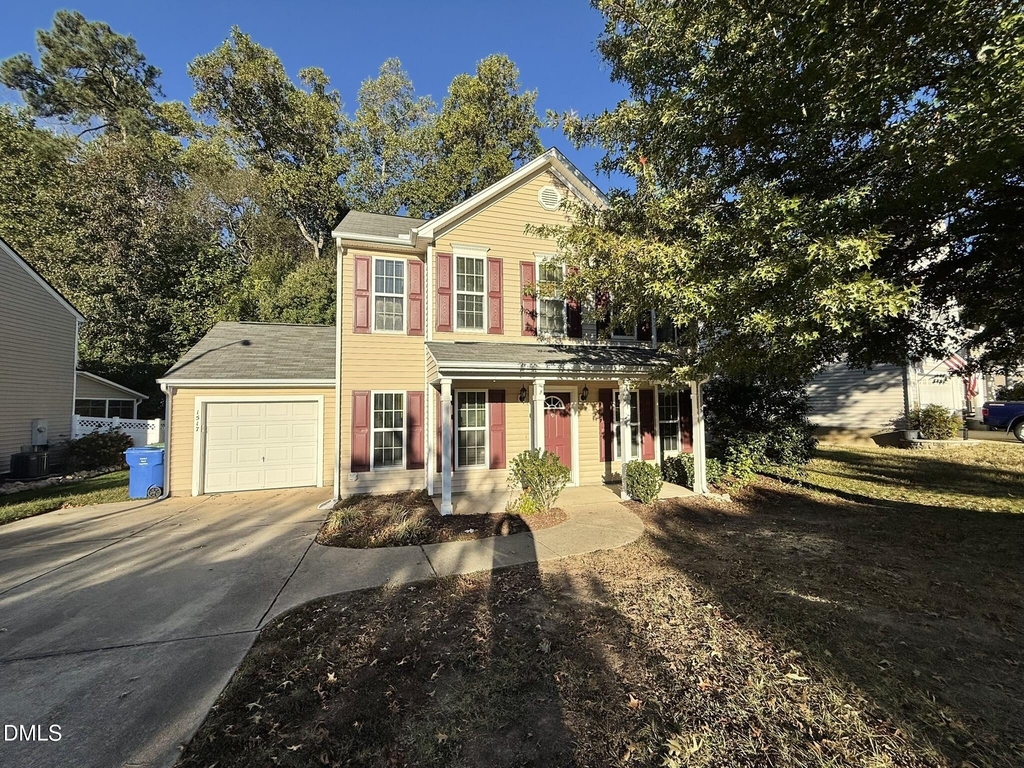 1517 Essexwood Drive - Photo 0