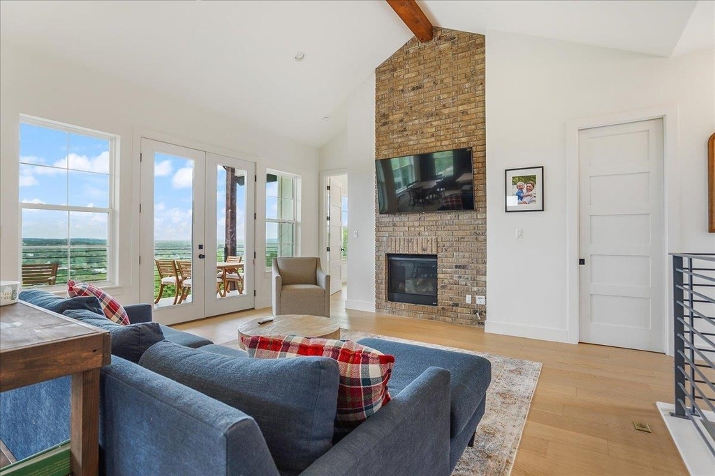 304 N Ronay Dr - Photo 6