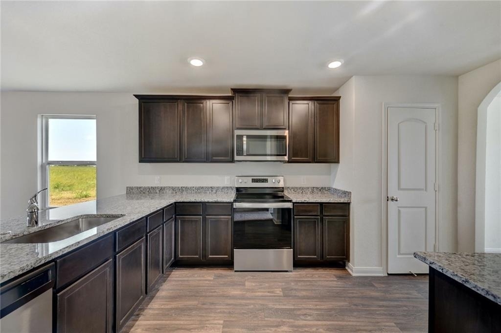 513 Locksley Cv - Photo 5