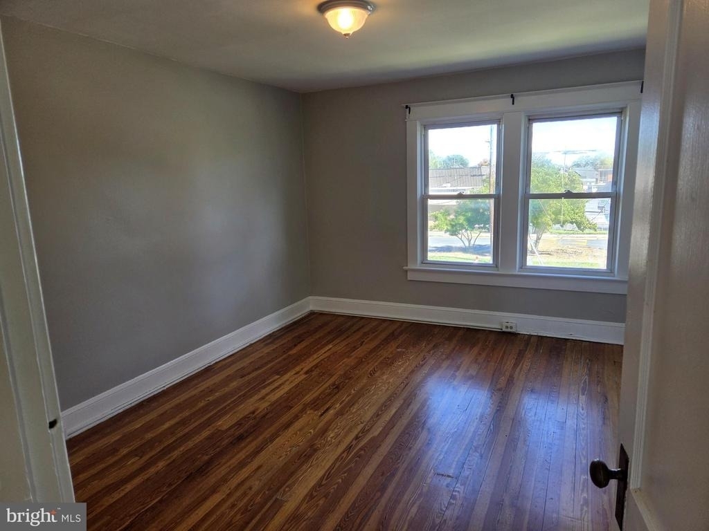 331 N Pleasant Valley Road - Photo 13