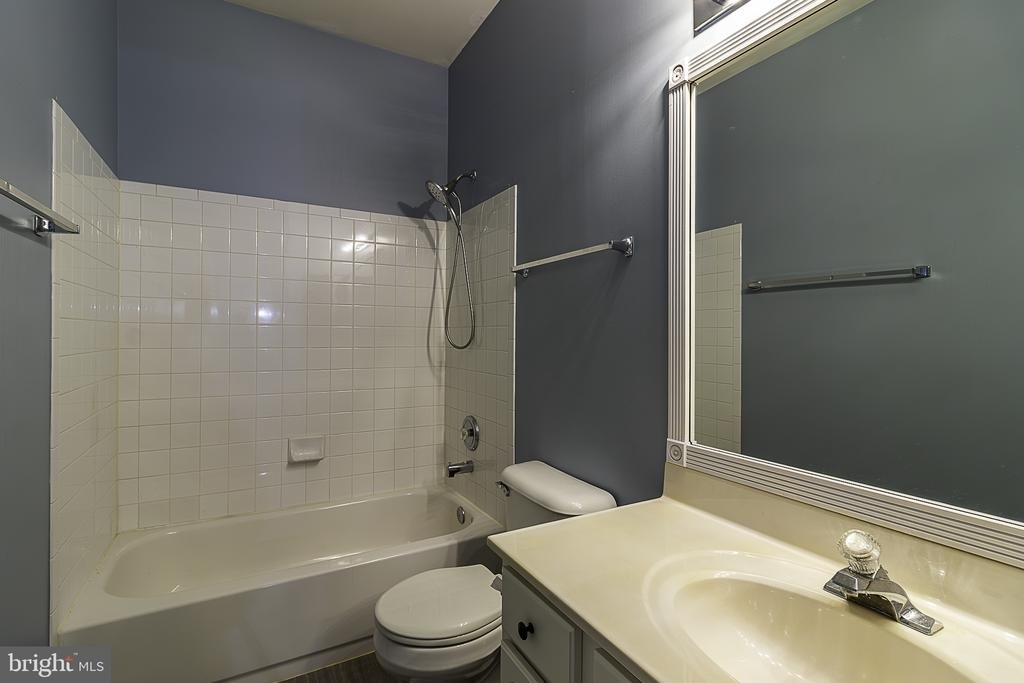 11100 Saturn Court - Photo 7