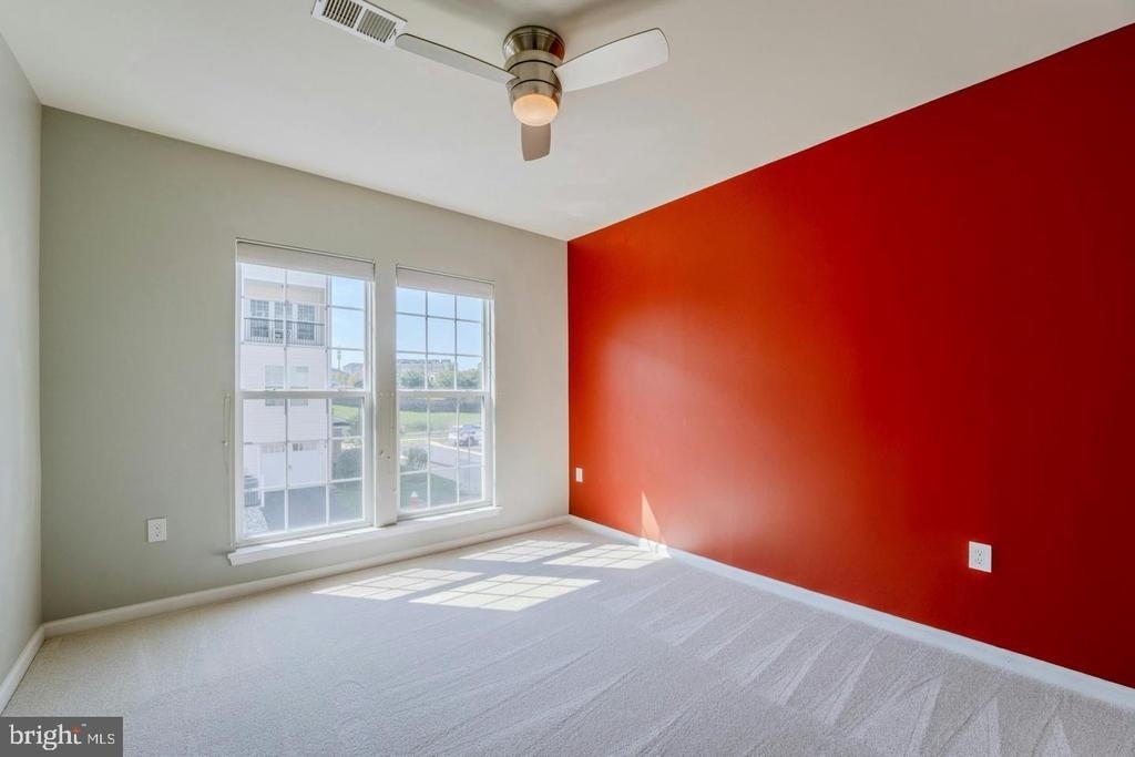 42677 Wardlaw Terrace - Photo 20