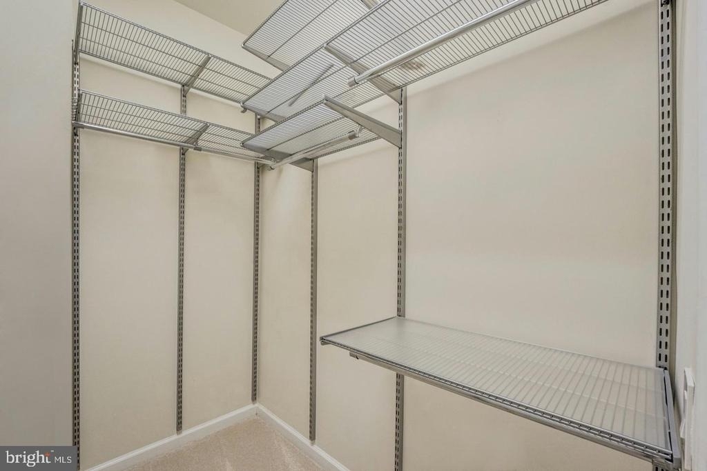 42677 Wardlaw Terrace - Photo 18