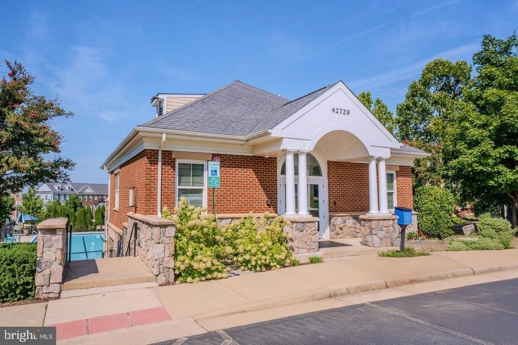42677 Wardlaw Terrace - Photo 25