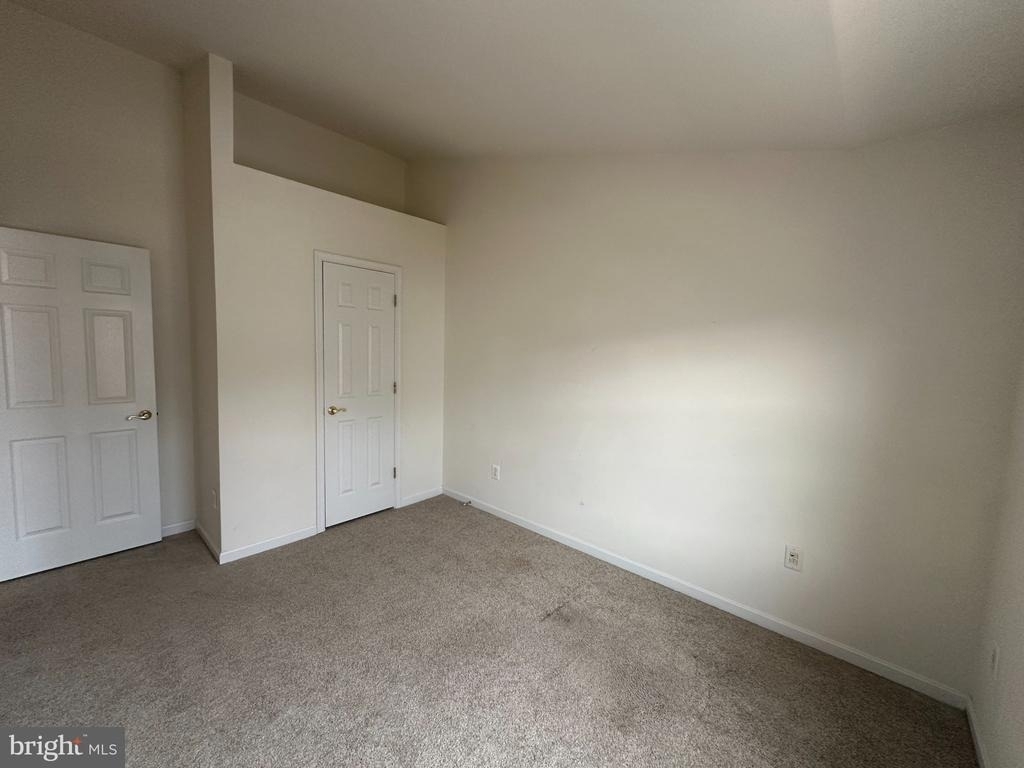 43115 Forest Edge Square - Photo 17