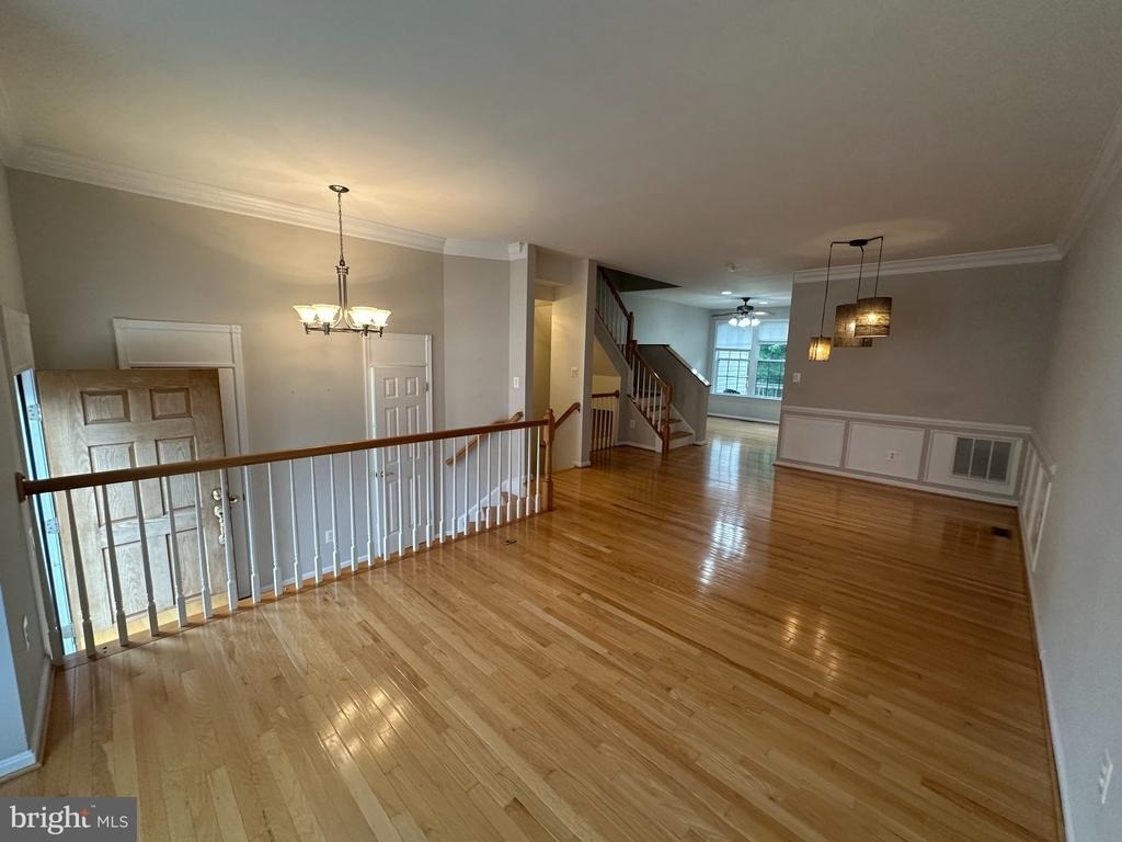 43115 Forest Edge Square - Photo 1