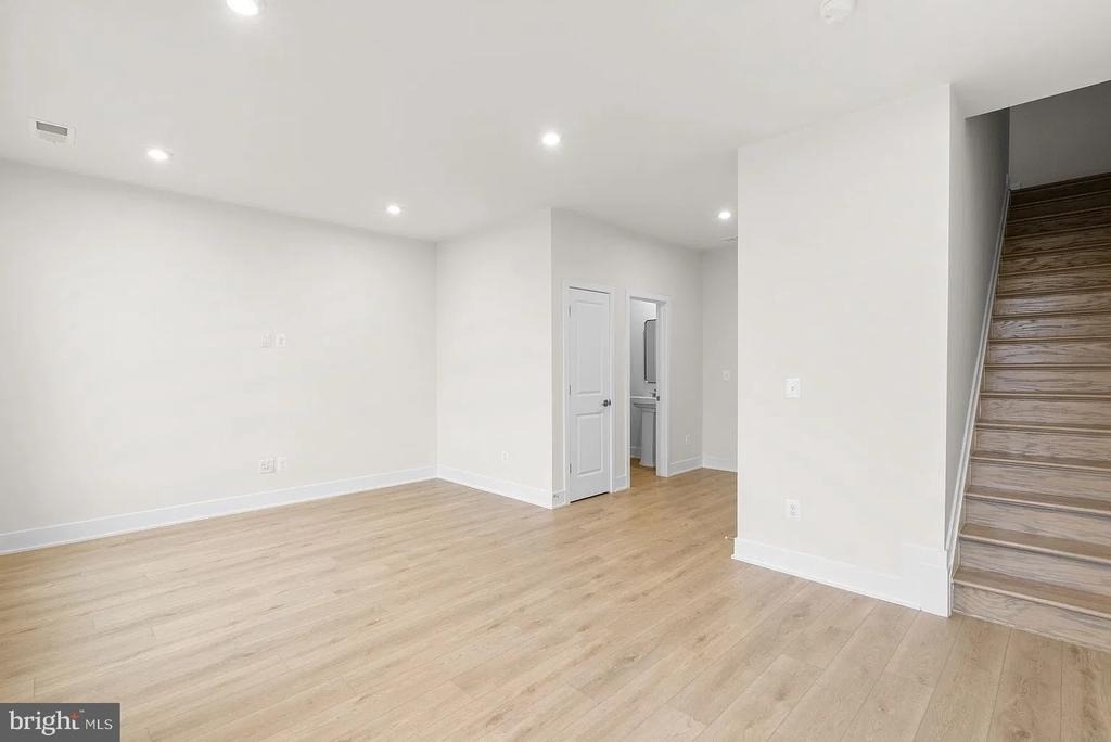 13898 Aviation Place - Photo 17