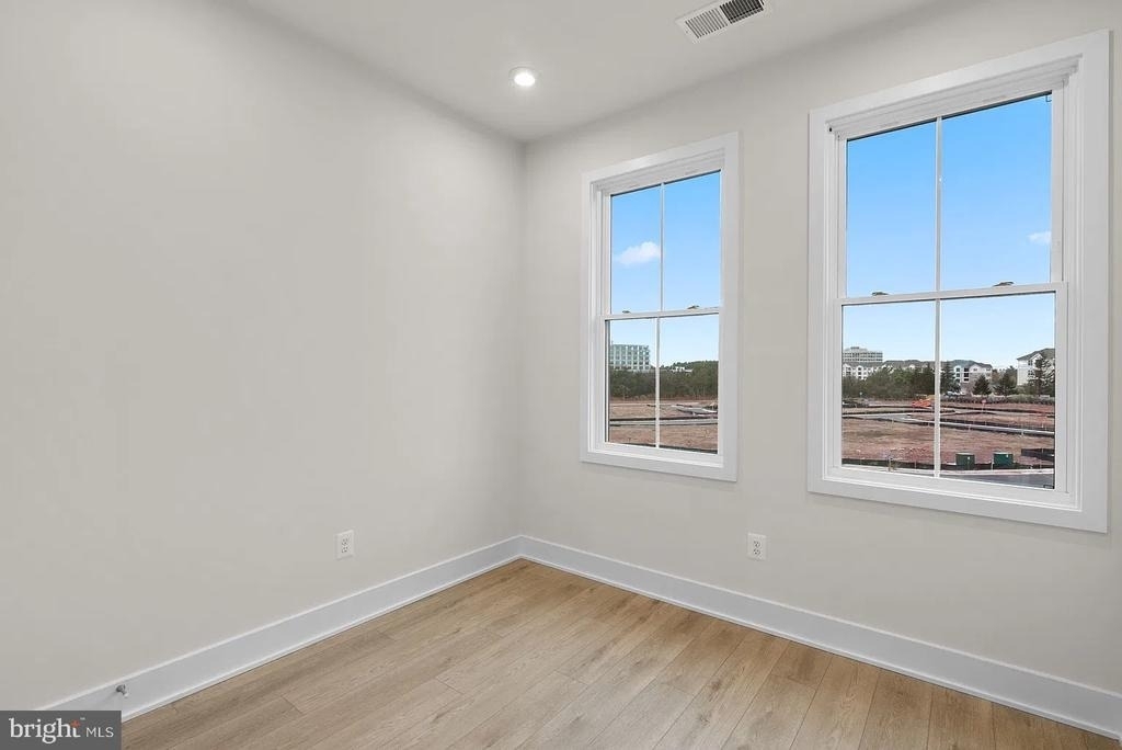 13898 Aviation Place - Photo 10