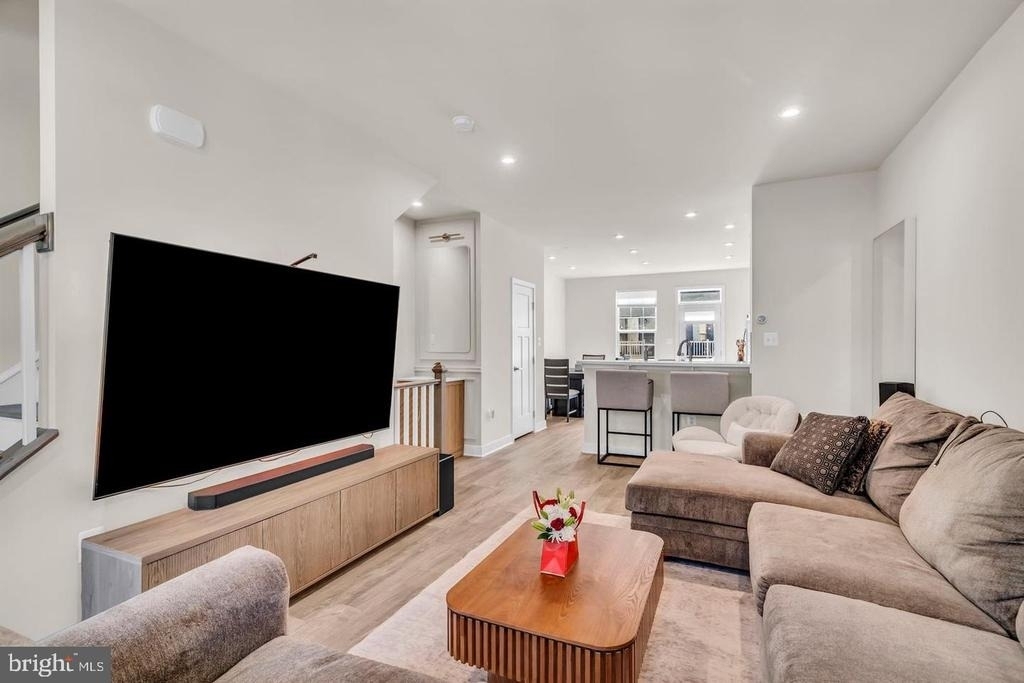 13937 Airfoil Road - Photo 9