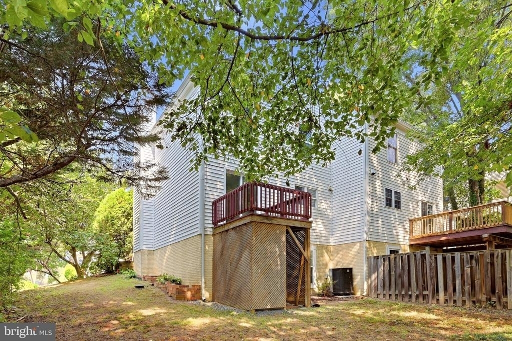 5986 Powells Landing Road - Photo 37