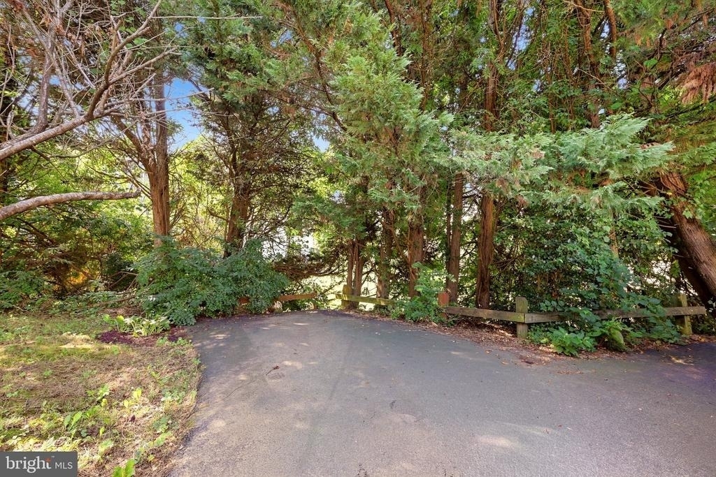 5986 Powells Landing Road - Photo 39