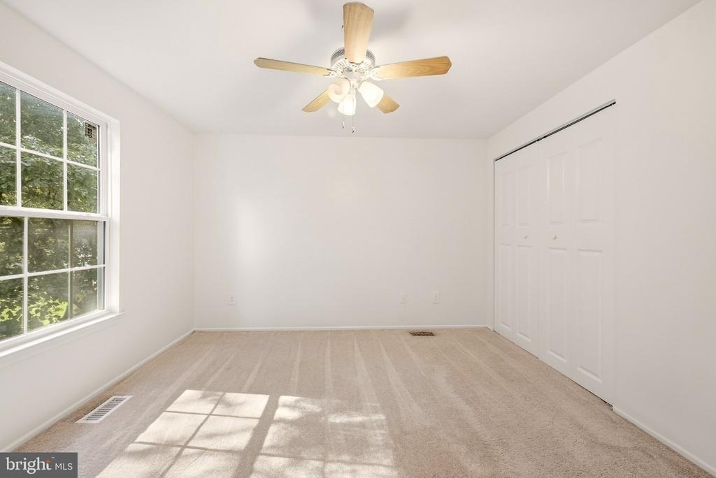5986 Powells Landing Road - Photo 22