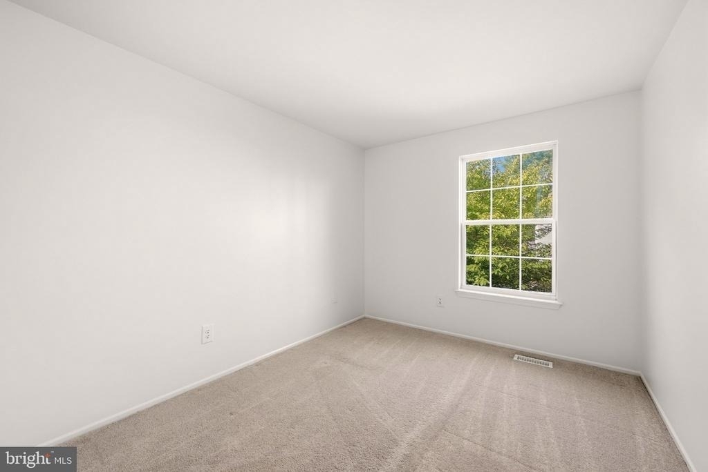5986 Powells Landing Road - Photo 20