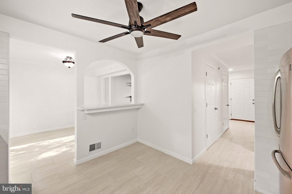 5986 Powells Landing Road - Photo 15