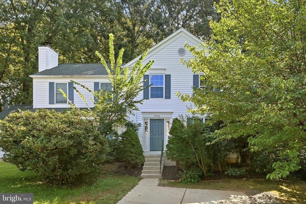 5986 Powells Landing Road - Photo 0