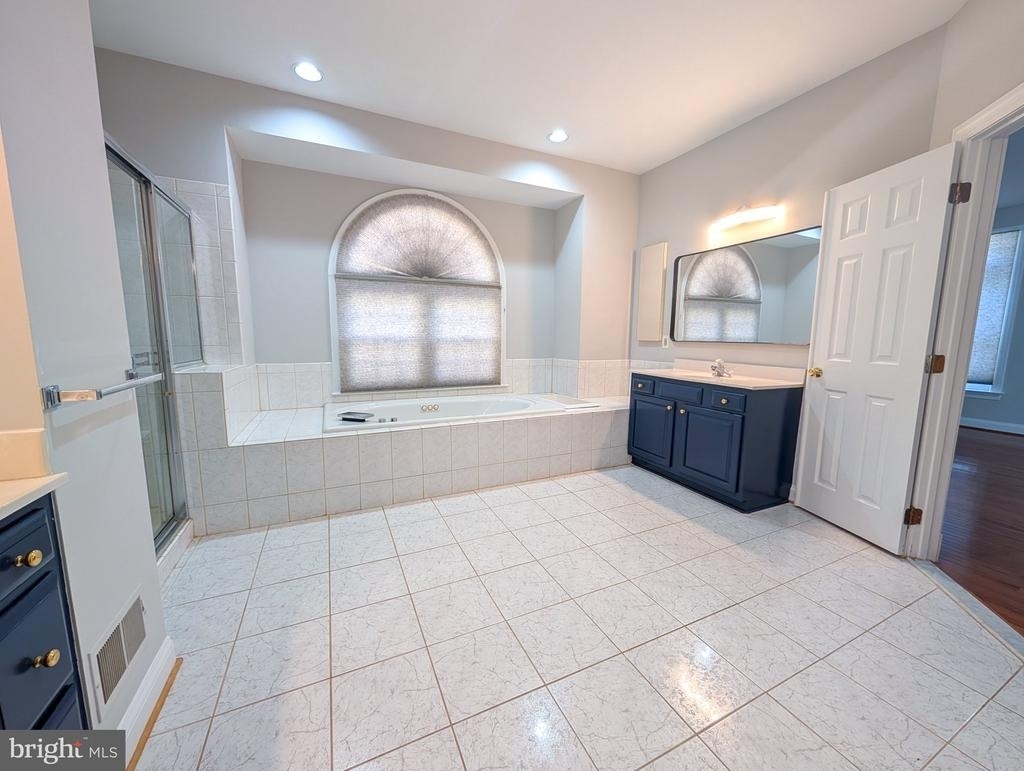 6441 Lake Meadow Drive - Photo 20