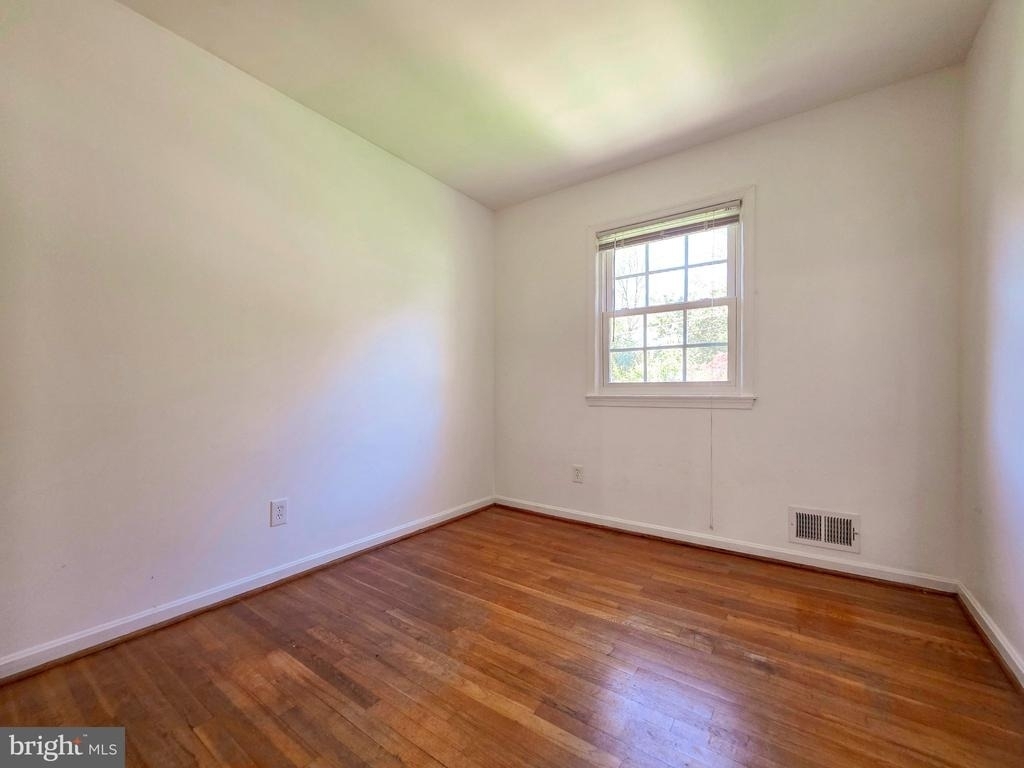 4221 N Valiant Court - Photo 20