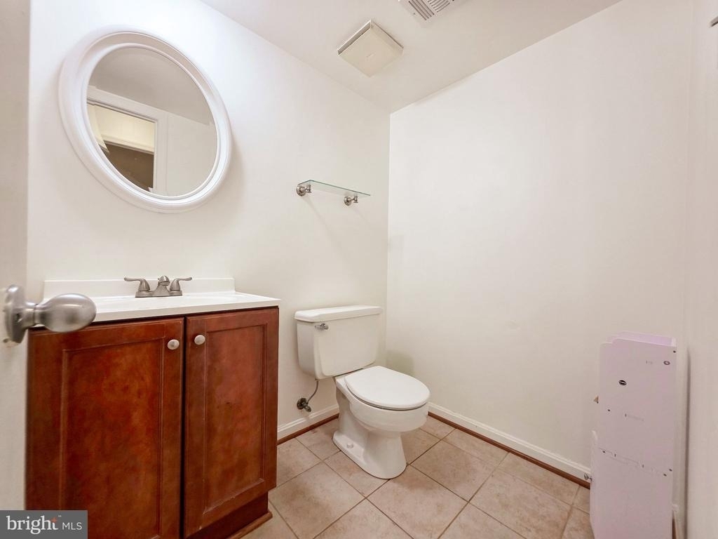 4221 N Valiant Court - Photo 4